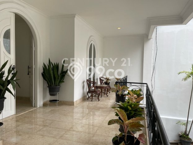 Hunian Elit LB 550m2 Siap Pakai Desain Elegan di Kemang, Jakarta Selatan Hunian Elit LB 550m2 Siap Pakai Desain Elegan di Kemang, Jakarta Selatan