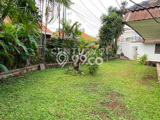 Rumah Elit LB 450m2 Siap Pakai Desain Elegan di Kemang, Jakarta Selatan Rumah Elit LB 450m2 Siap Pakai Desain Elegan di Kemang, Jakarta Selatan