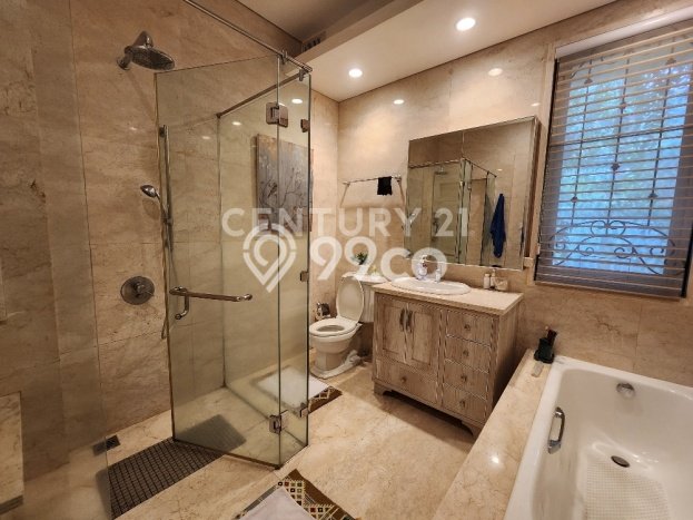 Best Deal Hunian Mewah Ideal dan Luas di Menteng, Jakarta Pusat Best Deal Hunian Mewah Ideal dan Luas di Menteng, Jakarta Pusat