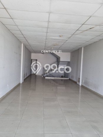 Area Strategis! Disewakan Ruko Lokasi Mampang Prapatan, Jakarta Selatan Cocok untuk Bisnis Area Strategis! Disewakan Ruko Lokasi Mampang Prapatan, Jakarta Selatan Cocok untuk Bisnis