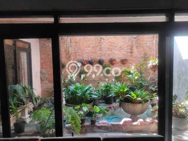 Rumah Elit Modern Tanpa Renovasi di Malang Kota Malang Rumah Elit Modern Tanpa Renovasi di Malang Kota Malang