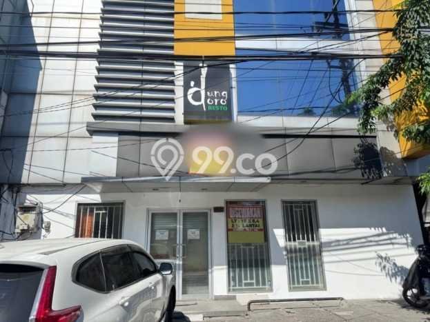 Ruko Disewa di Surabaya dengan LB 168m2 Area Komersial Ramai Ruko Disewa di Surabaya dengan LB 168m2 Area Komersial Ramai