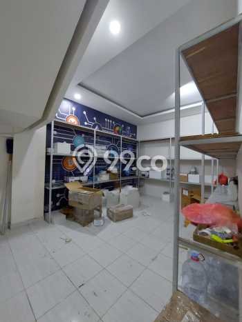 Dijual! Ruko di Dharma Husada Surabaya LT 75m2 / LB 300m2 Kawasan Strategis Dijual! Ruko di Dharma Husada Surabaya LT 75m2 / LB 300m2 Kawasan Strategis