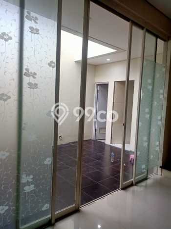 Rumah Luas Asri 5 KT Siap Huni di Citraland Surabaya Rumah Luas Asri 5 KT Siap Huni di Citraland Surabaya
