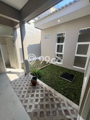 Disewakan! Rumah 4 Kamar Tidur &
3 Kamar Mandi di Dukuh Kupang, Surabaya Disewakan! Rumah 4 Kamar Tidur &
3 Kamar Mandi di Dukuh Kupang, Surabaya