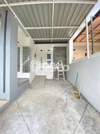 Rumah Luas Asri 3 KT Siap Pakai di Soekarno Hatta Malang Rumah Luas Asri 3 KT Siap Pakai di Soekarno Hatta Malang