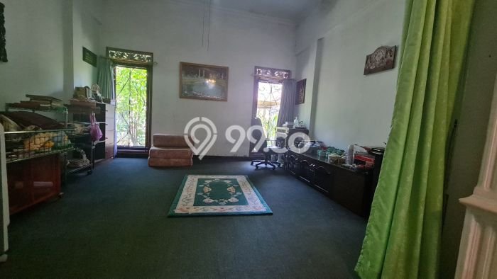 Rumah Siap Huni lokasi Banyumanik, Semarang, Luas 1094m² Bangunan 800m² Rumah Siap Huni lokasi Banyumanik, Semarang, Luas 1094m² Bangunan 800m²