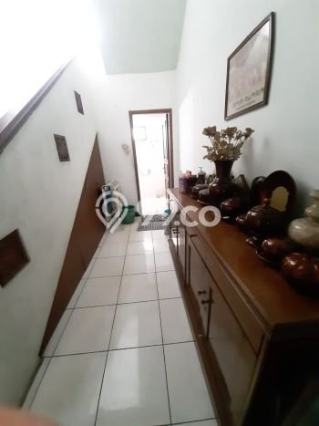 Rumah Siap Huni lokasi Banyumanik, Semarang, Luas 1094m² Bangunan 800m² Rumah Siap Huni lokasi Banyumanik, Semarang, Luas 1094m² Bangunan 800m²