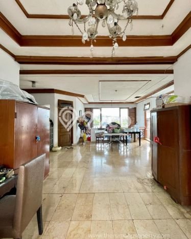 Hunian Mewah Siap Huni LT 280m2 di Kebayoran Lama, Jakarta Selatan Hunian Mewah Siap Huni LT 280m2 di Kebayoran Lama, Jakarta Selatan