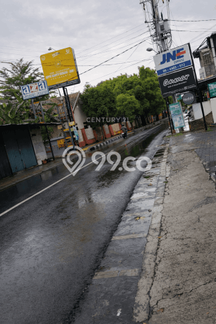 FOR SALE! Ruko di Umbulharjo Yogyakarta, LT 95m2, LB 129m2 FOR SALE! Ruko di Umbulharjo Yogyakarta, LT 95m2, LB 129m2