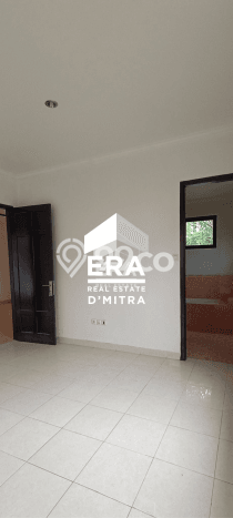 For Sale! Premium House LT 330m2 Desain Modern di Legenda Wisata For Sale! Premium House LT 330m2 Desain Modern di Legenda Wisata