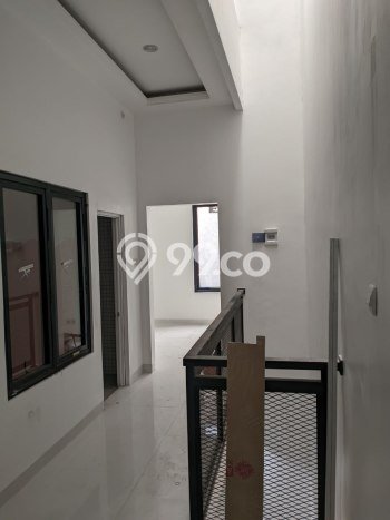 Rumah Modern 4 Kamar LT 60m2 di Utan Kayu Rumah Modern 4 Kamar LT 60m2 di Utan Kayu