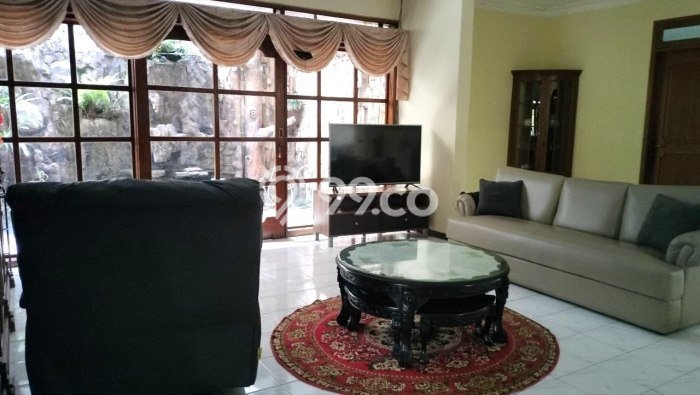 For Sale! Luxury House LT 1061m2 Desain Modern di Condet For Sale! Luxury House LT 1061m2 Desain Modern di Condet