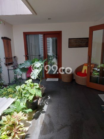 Rumah Elit Modern Siap Huni di Bintaro Tangerang Selatan Rumah Elit Modern Siap Huni di Bintaro Tangerang Selatan