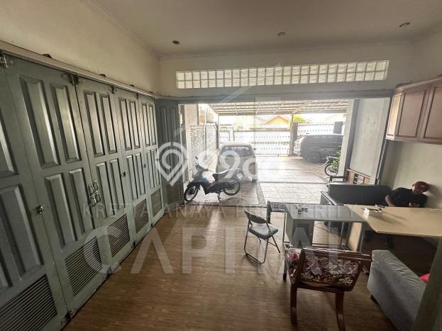 Rumah Elit Modern Siap Huni di Setiabudi Bandung Rumah Elit Modern Siap Huni di Setiabudi Bandung