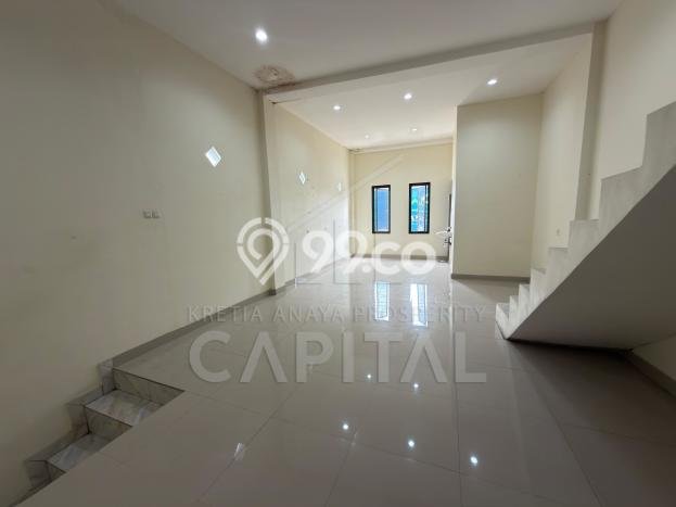 Dijual! Ruko di Kopo Bandung LT 70m2 / LB 100m2 Kawasan Strategis Dijual! Ruko di Kopo Bandung LT 70m2 / LB 100m2 Kawasan Strategis