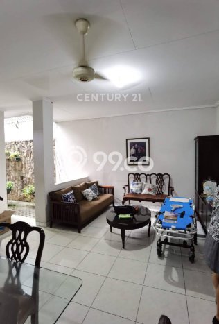 Ready to Use! Luxury House LT 224m2 Desain Elegan di Kayu Putih Ready to Use! Luxury House LT 224m2 Desain Elegan di Kayu Putih