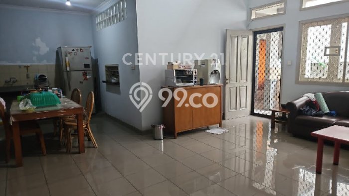 For Sale Rumah Elit Exclusive di Jatinegara, Jakarta Timur For Sale Rumah Elit Exclusive di Jatinegara, Jakarta Timur