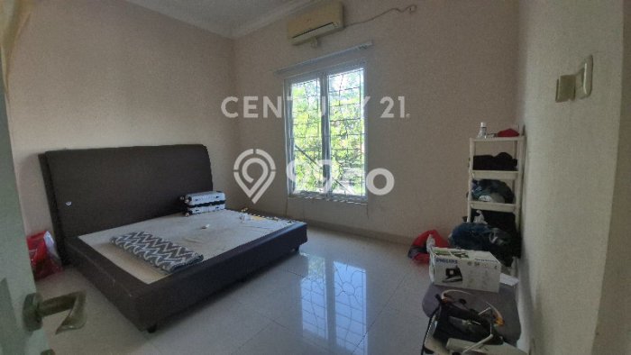 Rumah Elit LB 250m2 Siap Pakai Desain Elegan di Cipinang, Jakarta Timur Rumah Elit LB 250m2 Siap Pakai Desain Elegan di Cipinang, Jakarta Timur