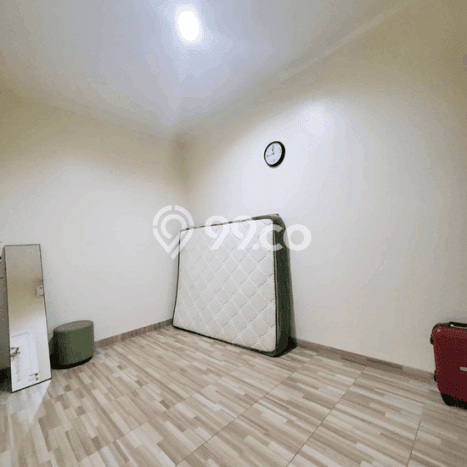 Rumah Modern 5 Kamar LT 226m2 di Ciracas Rumah Modern 5 Kamar LT 226m2 di Ciracas