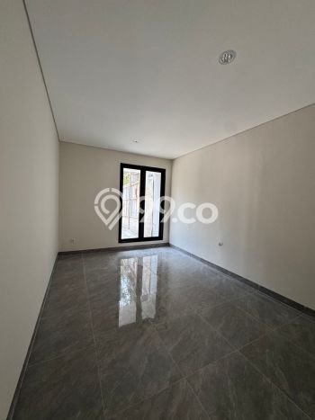 For Sale! Luxury House LT 300m2 Desain Elegan di Ciangsana For Sale! Luxury House LT 300m2 Desain Elegan di Ciangsana