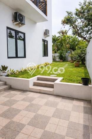 Ready to Use! Luxury House LT 357m2 Desain Modern di Cikunir Ready to Use! Luxury House LT 357m2 Desain Modern di Cikunir
