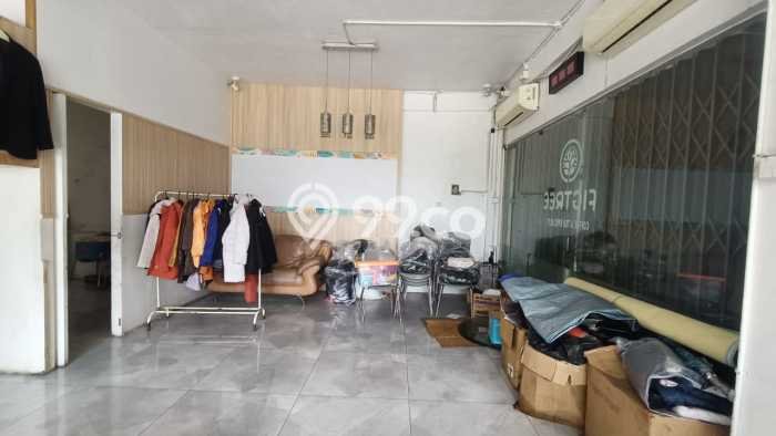 Ruko disewakan lokasi strategis Bekasi Selatan Bekasi 180m2 Ruko disewakan lokasi strategis Bekasi Selatan Bekasi 180m2
