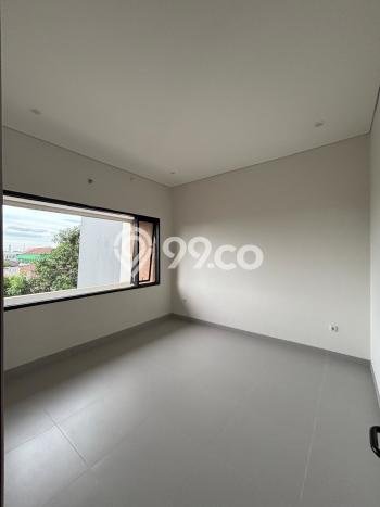 Dijual Rumah Premium dengan Fasilitas Sekitar Lengkap di Duren Sawit, Jakarta Timur Dijual Rumah Premium dengan Fasilitas Sekitar Lengkap di Duren Sawit, Jakarta Timur