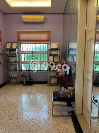 Dijual Hunian Mewah dengan Fasilitas Sekitar Komplit di Mampang Prapatan, Jakarta Selatan Dijual Hunian Mewah dengan Fasilitas Sekitar Komplit di Mampang Prapatan, Jakarta Selatan