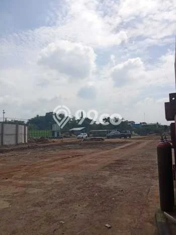 AREA KOMERSIAL! Gudang Disewakan di Legok, Luas 1602m2m², Jalan Utama, Siap Bisnis AREA KOMERSIAL! Gudang Disewakan di Legok, Luas 1602m2m², Jalan Utama, Siap Bisnis