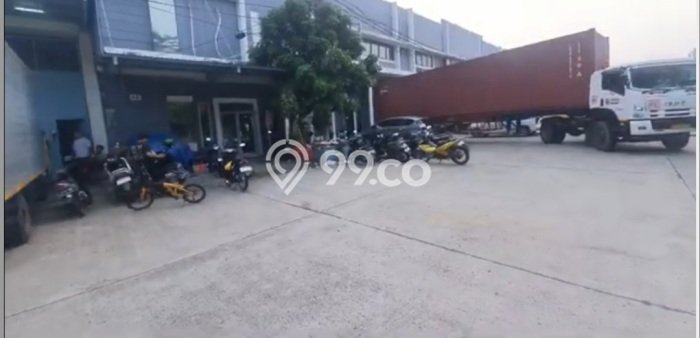 Disewakan Gudang di Kawasan Ramai Cengkareng Barat Luas 1500m2 Disewakan Gudang di Kawasan Ramai Cengkareng Barat Luas 1500m2