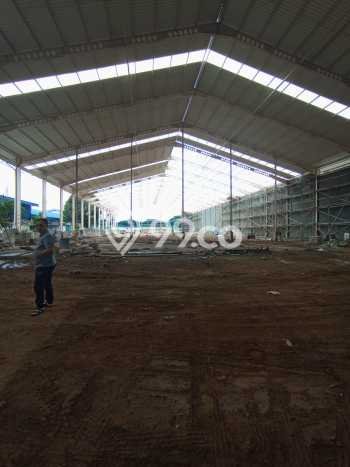 SEWA TERBAIK! Gudang Kawasan Jati Uwung, Luas 1944m², Kawasan Ramai, Ready Pakai SEWA TERBAIK! Gudang Kawasan Jati Uwung, Luas 1944m², Kawasan Ramai, Ready Pakai
