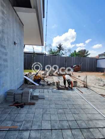 Rumah Elit Akses Strategis di Jakarta Barat Unfurnished Rumah Elit Akses Strategis di Jakarta Barat Unfurnished