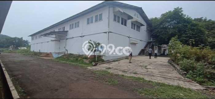 Gudang Area Strategis Kawasan Jati Uwung, Luas 9000m², Siap Usaha Gudang Area Strategis Kawasan Jati Uwung, Luas 9000m², Siap Usaha