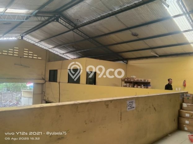 Gudang Disewakan di , Luas 650m2m², Jalan Strategis, Akses Bagus Gudang Disewakan di , Luas 650m2m², Jalan Strategis, Akses Bagus