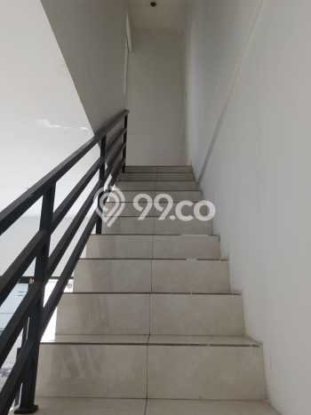 LOKASI PREMIUM! Gudang Area Komersial Kawasan Benda, Luas 330m2m², Siap Operasional LOKASI PREMIUM! Gudang Area Komersial Kawasan Benda, Luas 330m2m², Siap Operasional