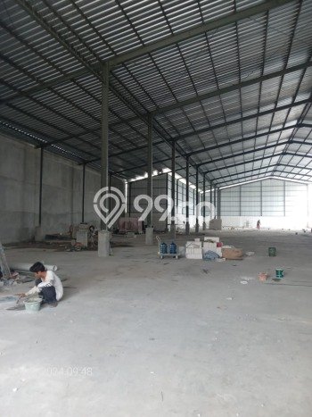 LOKASI STRATEGIS! Gudang di Cengkareng, Luas 2050m², Area Potensial LOKASI STRATEGIS! Gudang di Cengkareng, Luas 2050m², Area Potensial