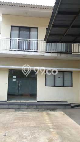 LOKASI BISNIS! Gudang For Rent Kawasan Cipondoh, Luas 600m², Area Strategis, Siap Operasional LOKASI BISNIS! Gudang For Rent Kawasan Cipondoh, Luas 600m², Area Strategis, Siap Operasional