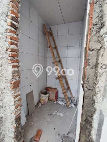 Rumah Elit Akses Strategis di Jakarta Barat Unfurnished Rumah Elit Akses Strategis di Jakarta Barat Unfurnished