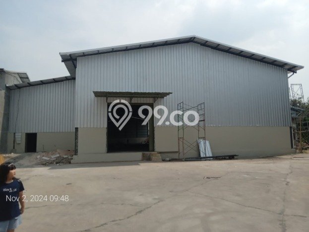 LOKASI STRATEGIS! Gudang di Cengkareng, Luas 2050m², Area Potensial LOKASI STRATEGIS! Gudang di Cengkareng, Luas 2050m², Area Potensial