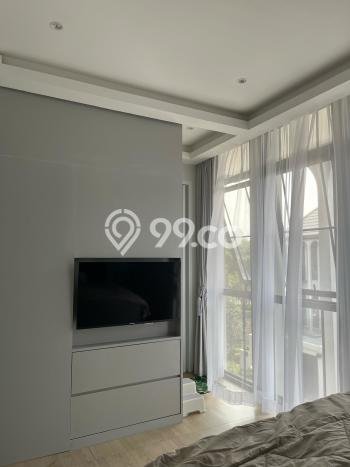 Rumah Terawat area BSD Green Wich, Tangerang, Luas Tanah 84m², LB 165m² Rumah Terawat area BSD Green Wich, Tangerang, Luas Tanah 84m², LB 165m²