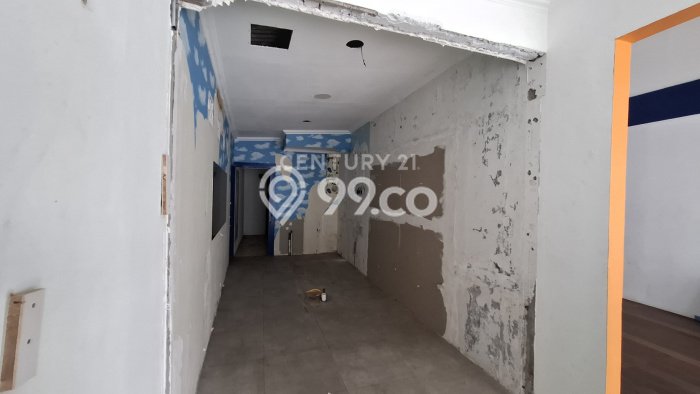 Unit Ruko Dijual di Jakarta Timur LT 190m2 & LB 100m2 Unit Ruko Dijual di Jakarta Timur LT 190m2 & LB 100m2