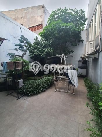 Dijual Rumah Mewah Elegan Dengan View Cantik di Kendangsari, Surabaya Dijual Rumah Mewah Elegan Dengan View Cantik di Kendangsari, Surabaya