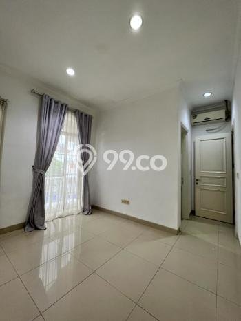 Rumah Disewakan Jakarta Barat LT 120m2 LB 176m2 Area Green Lake City Rumah Disewakan Jakarta Barat LT 120m2 LB 176m2 Area Green Lake City