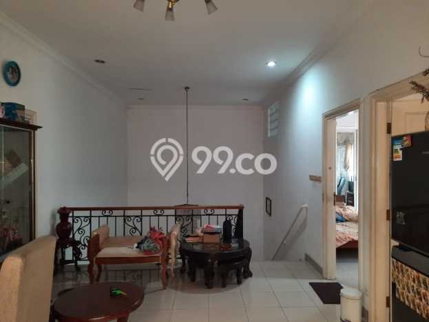 Rumah Eksklusif Dijual LT 235m2 di Kebon Jeruk, Jakarta Barat Rumah Eksklusif Dijual LT 235m2 di Kebon Jeruk, Jakarta Barat