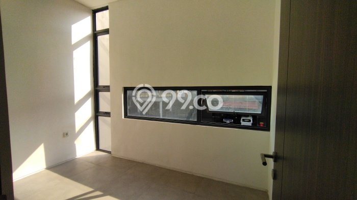 For Rent Ruko Area Bisnis di , Luas 88m2m², Siap Operasi For Rent Ruko Area Bisnis di , Luas 88m2m², Siap Operasi