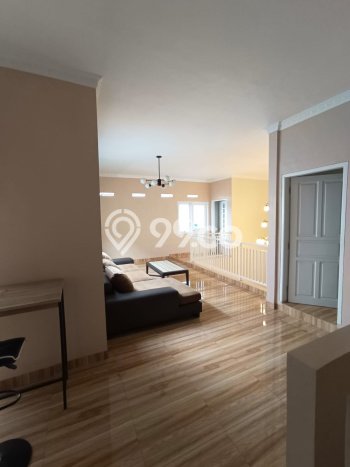 Rumah Disewakan Bandung LT 180m2 LB 250m2 Area Kota Baru Parahyangan Rumah Disewakan Bandung LT 180m2 LB 250m2 Area Kota Baru Parahyangan