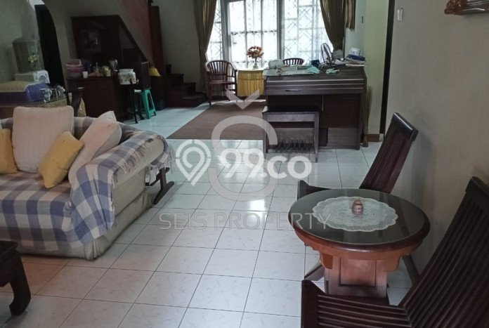 Hunian Elit LB 200m2 Siap Pakai Desain Elegan di Sarijadi, Bandung Hunian Elit LB 200m2 Siap Pakai Desain Elegan di Sarijadi, Bandung
