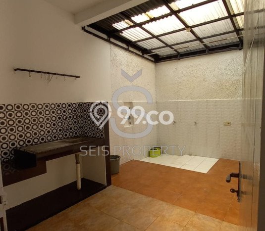 Disewakan Rumah Konsep Modern di Kota Baru Parahyangan Bandung dengan 3 Kamar Disewakan Rumah Konsep Modern di Kota Baru Parahyangan Bandung dengan 3 Kamar