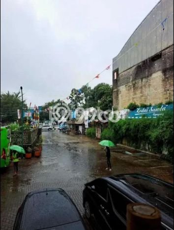 Komersial Dijual di Megamendung Bogor dengan Luas Bangunan 2800m2 Komersial Dijual di Megamendung Bogor dengan Luas Bangunan 2800m2